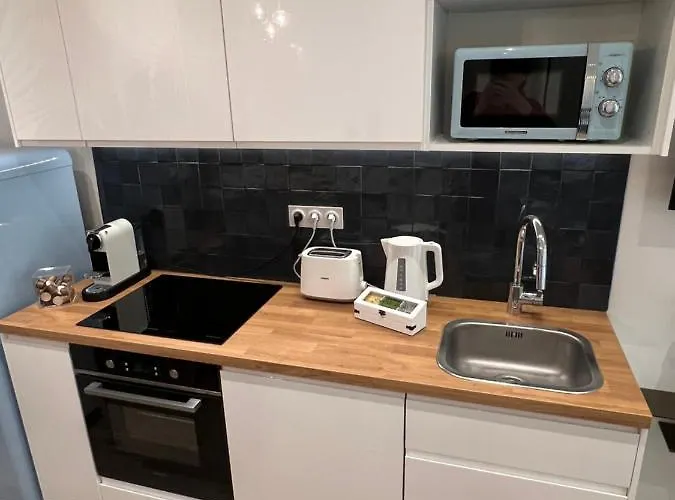 The Palm - Comfort And Air Conditioning In The 9th