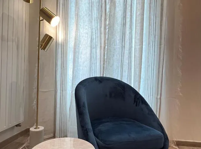 The Palm - Comfort And Air Conditioning In The 9th