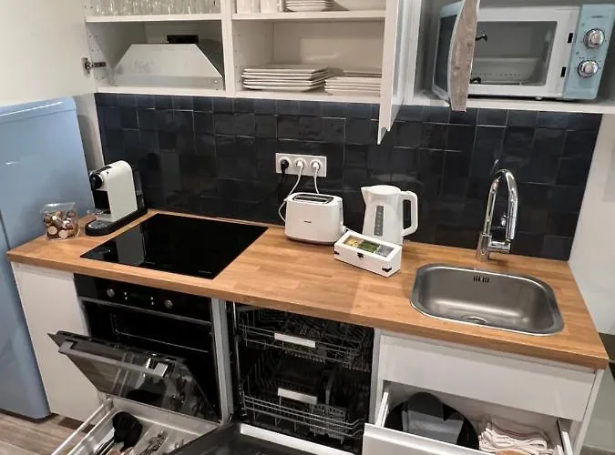 Διαμέρισμα The Palm - Comfort And Air Conditioning In The 9th